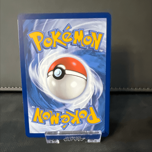 Nymphali 040/131 (Pokéball)